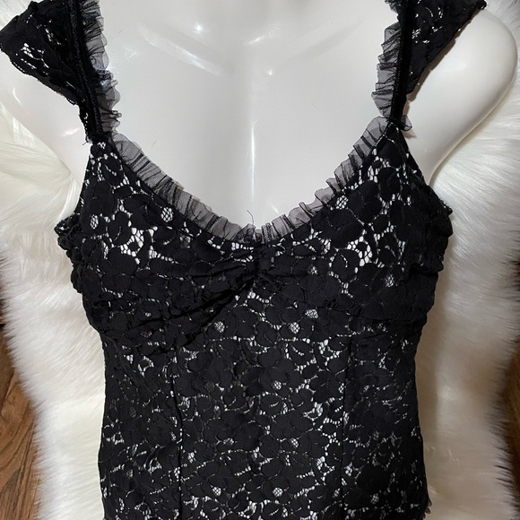 I.n.c. International 
Cap Sleeve Lace Crop Top - Picture 4 of 10